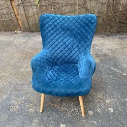Nice Blue Velvet Chair 