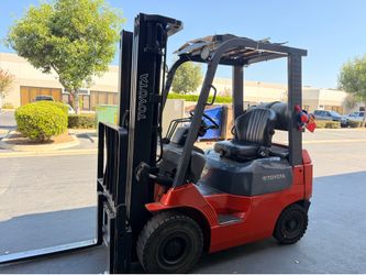 Toyota 7FGU15 Propane Forklift – 3,000 lb Class – Side Shift
