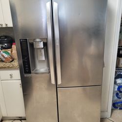 LG refrigerator