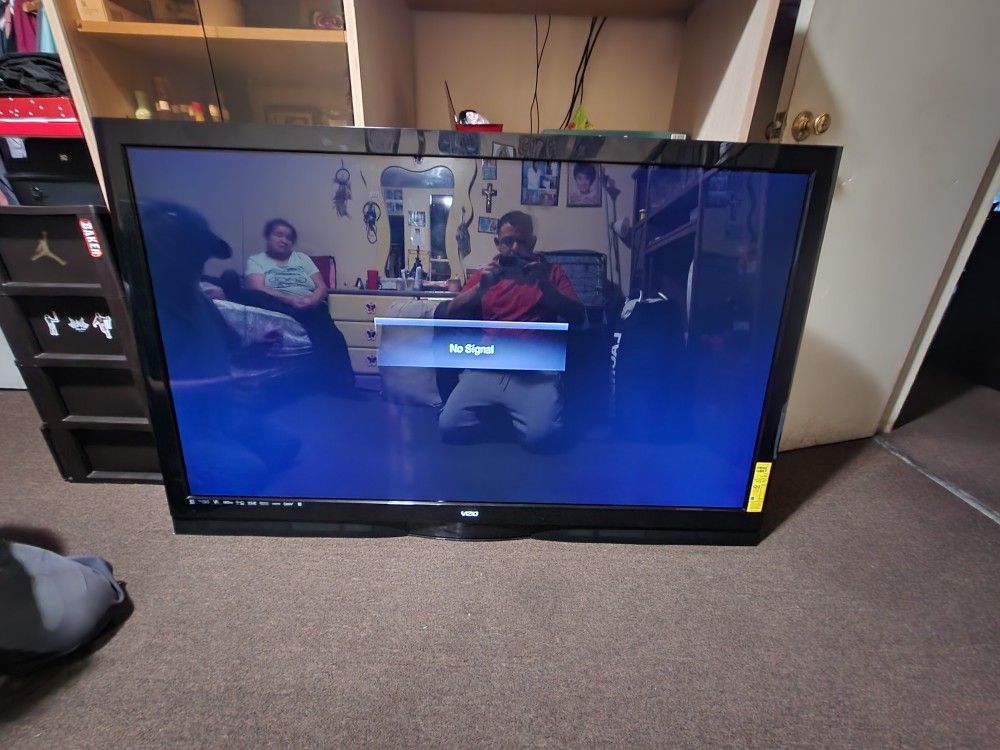Vizio M3D650SV 65-Inch 120 Hz Class Theater 3D Edge Lit Razor LED LCD HDTVÂ