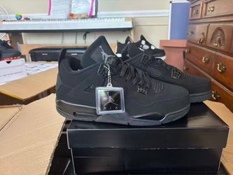 Air Jordan 4 Black Cat Sneakers