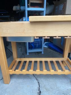 Movable Bar