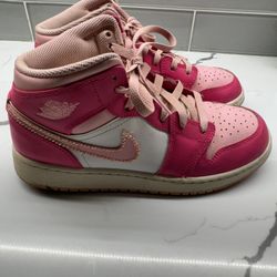 Air Jordan’s youth size 6.6