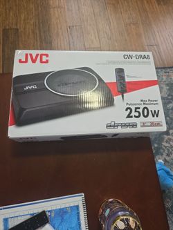 Jvc powered sub woffer. Kicker speakers ans alpine stereo