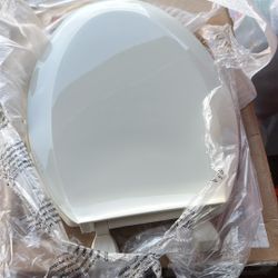 Centoco Elongated Toilet Seat