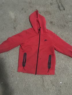 Nike red zip-up hoodie 🔴⚫️