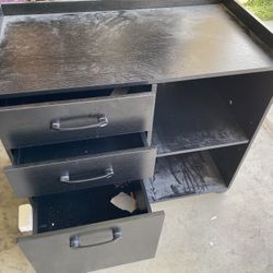 Small Cabinet 3 Drawers $5. Pick Up Asap