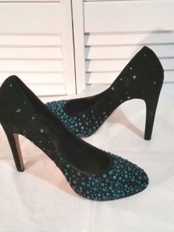Vince Camuto Black Suede Heels 7.5