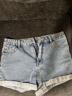 Light Wash Denim Cuffed Jean Shorts