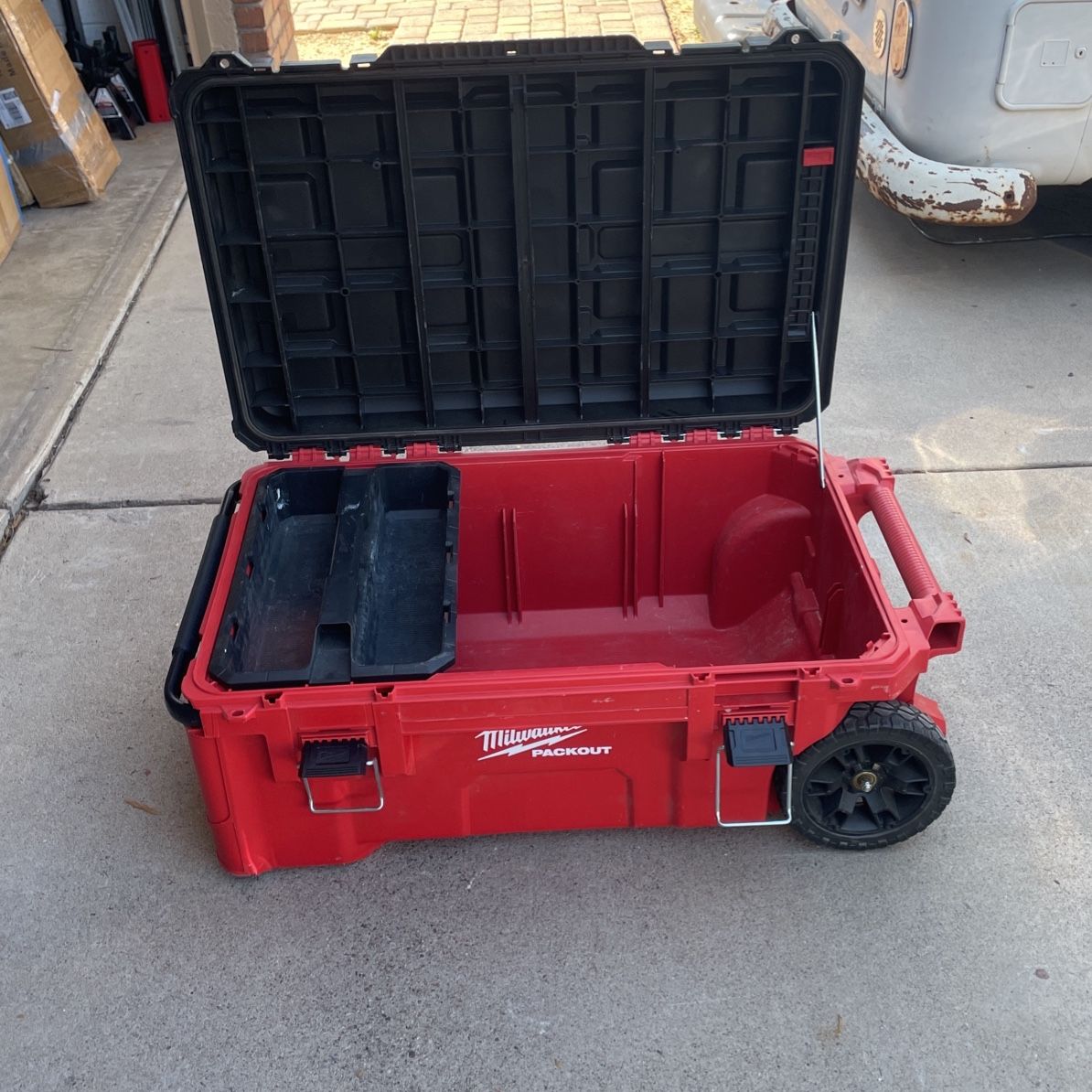 Milwaukee Pack Out Rolling Tool Chest Xl