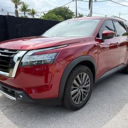 2022 Nissan Pathfinder 