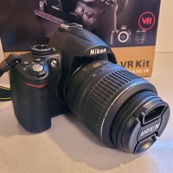 Nikon D5000 12.3 MP DX Digital SLR Camera with 18-55mm f/3.5-5.6G VR Lens and 2.7-inch Vari-angle LCD
