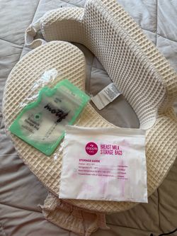 Breast Friend Feeding Nursing Pillow Cream Waffle Cover