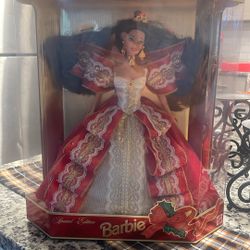 RARE 1997 Misprint Green Eyes Holiday Barbie Happy Holidays Gold Special Edition