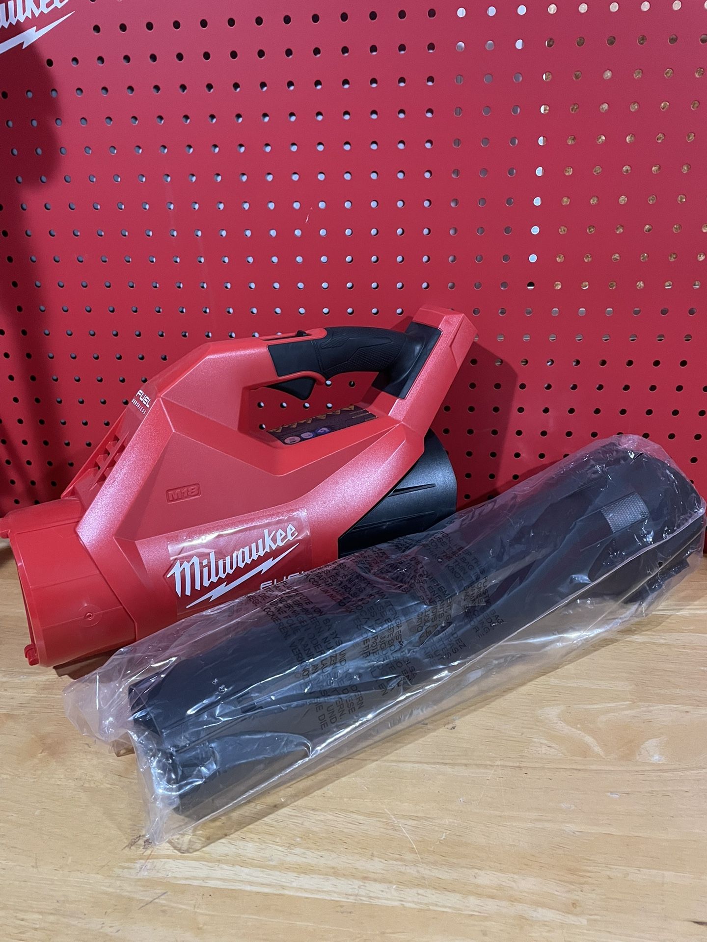Milwaukee M18 Fuel Blower (no Box)