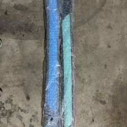 Land rover discovery windshield pillar molding