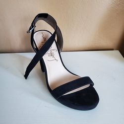High Heels 7.5 Black