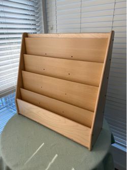 High Quality Wooden Book Display Shelf