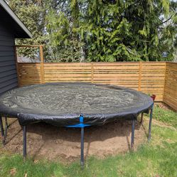 Trampoline cover for 12ft trampoline.