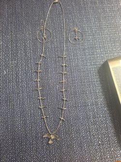 Vintage sterling Zuni bird necklace with earrings.
