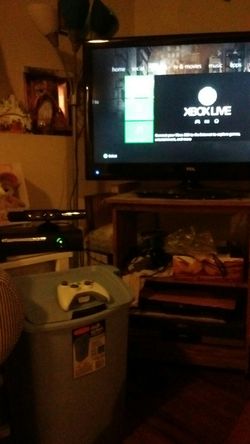 40 inch 1080p TV Xbox 360 elite kinect