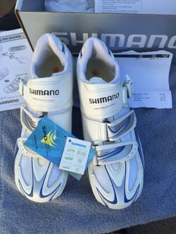 Woman's bicycle shoes