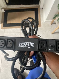 Tripp Lite Basic PDU, 30A, 20 Outlets (16 C13 & 4 C19)