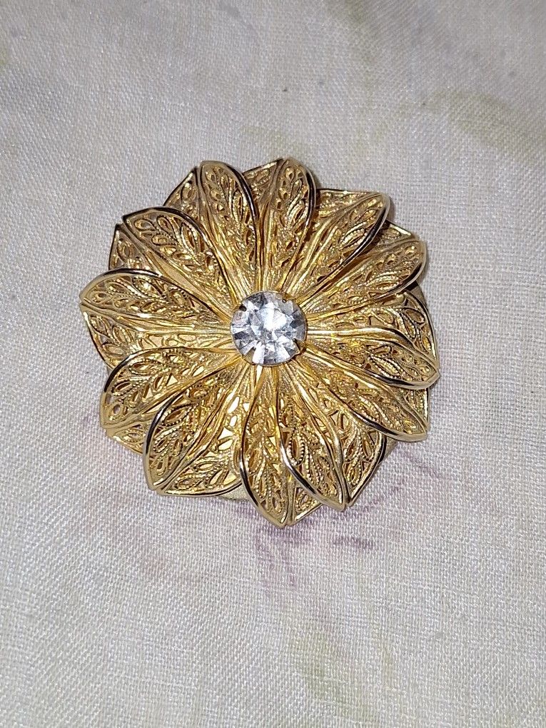 Vintage Lieba USA Scarf Clip Gold Toned Filigree Metal Clear Rhinestone Floral Scarf Clip