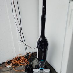 Like New Bissell CrossWave Max Shampooer With The Docking Station Cordless And Extra Filters Works Perfect