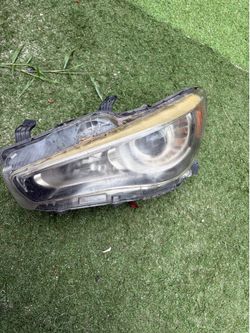 INFINITI HEADLIGHT