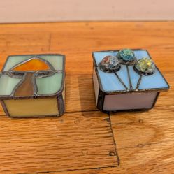 Miniature stained glass trinket/jewelry