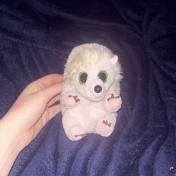 stuffed animal 