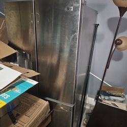 LG Refrigerator 
