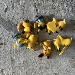Pokemon Play Figures Lot Of 7