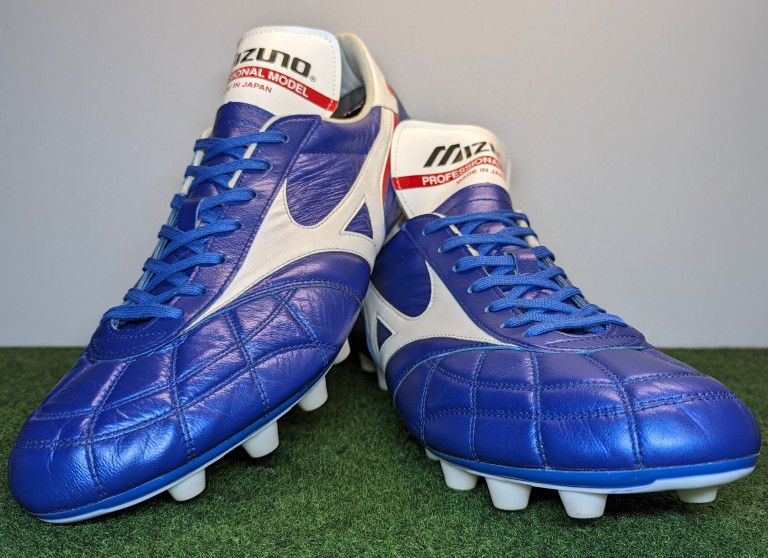 Mizuno Morelia M8 Soccer Cleats Shoes Size 11.5 US
