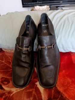 Hugo boss Men's black Leather Dress Loafers Size 10