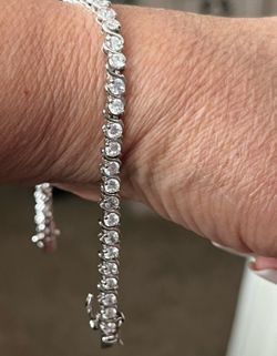 NEW Gorgeous 925 Sterling Silver Genuine Zirconium 7/8”Bracelet SALE Only $110. 🎉