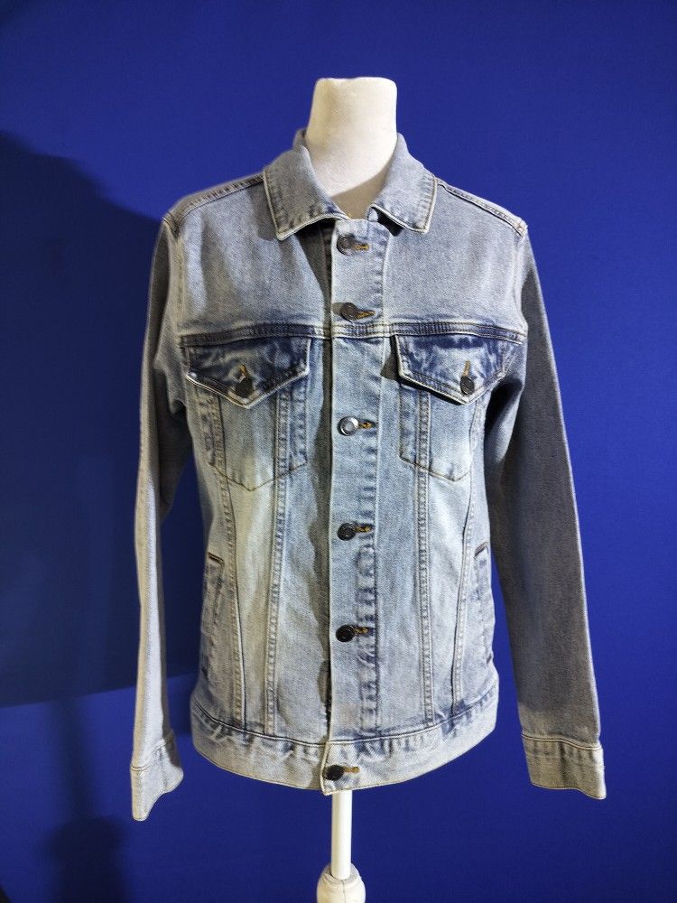 Women's Light Blue Button Down Jean Jacket (Size XS)
