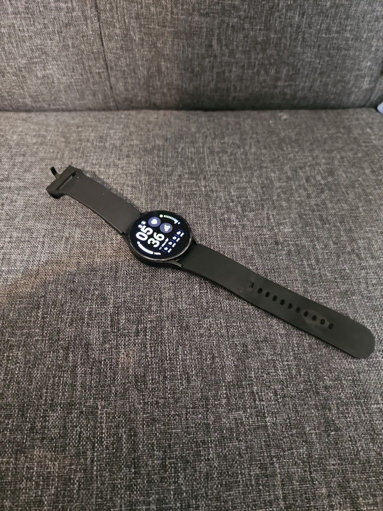 Samsung Smart Watch 4