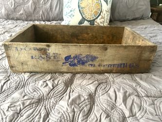 Antique Down East Blueberry Crate
