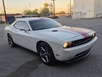 2013 Dodge Challenger SXT Clean Title