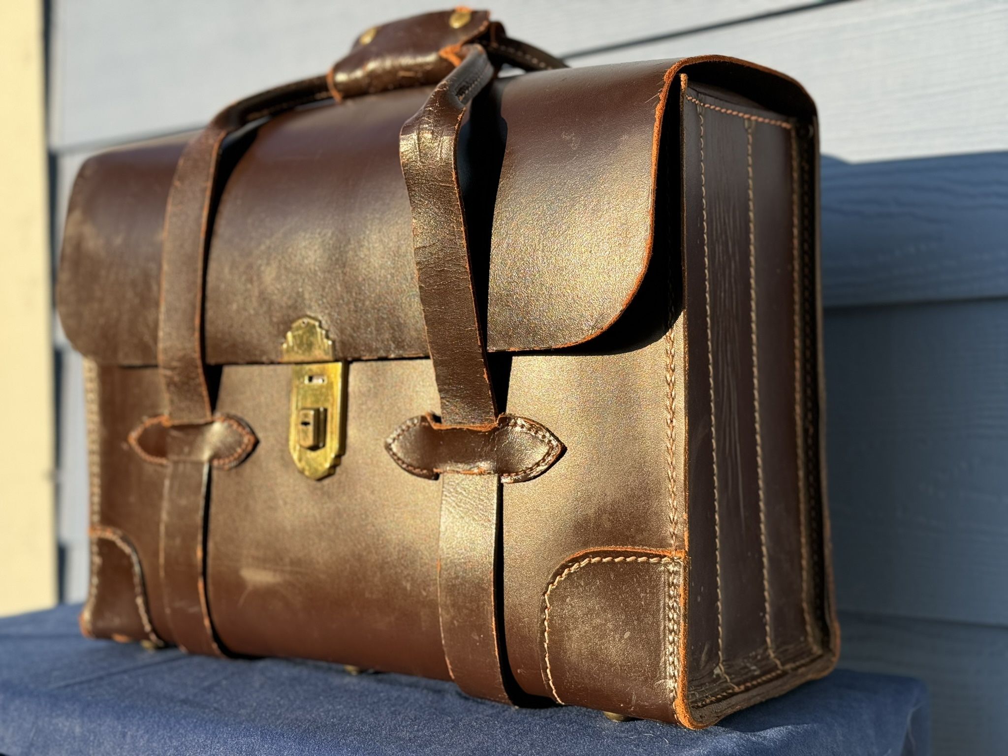 Vintage U.S. Military Leather Briefcase – Type VIII – Federal Spec KK B 650