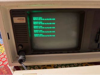 Vintage Compaq Portable Plus Computer Model 101709 w/ Keyboard & Carrying Case Powers On
