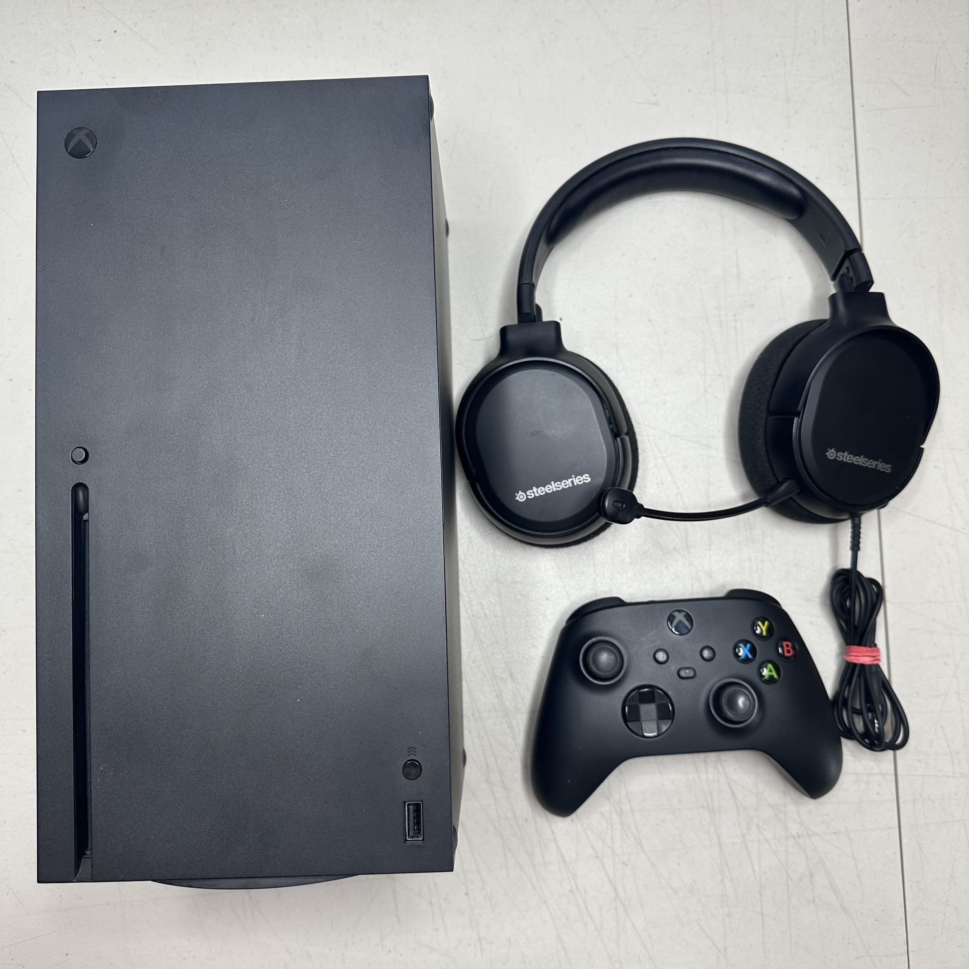 Xbox Series X TRADE ONLY READ