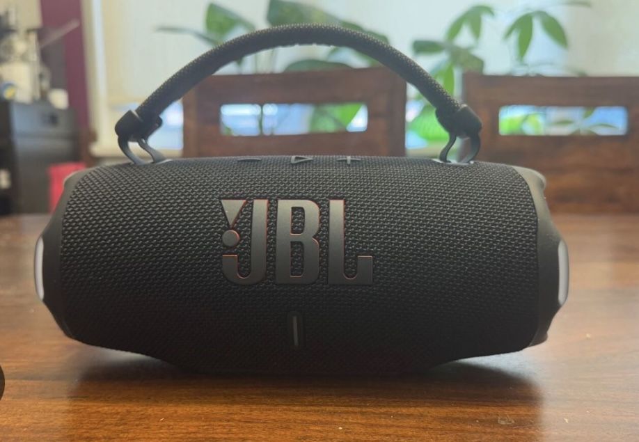 JBL Charge 6
