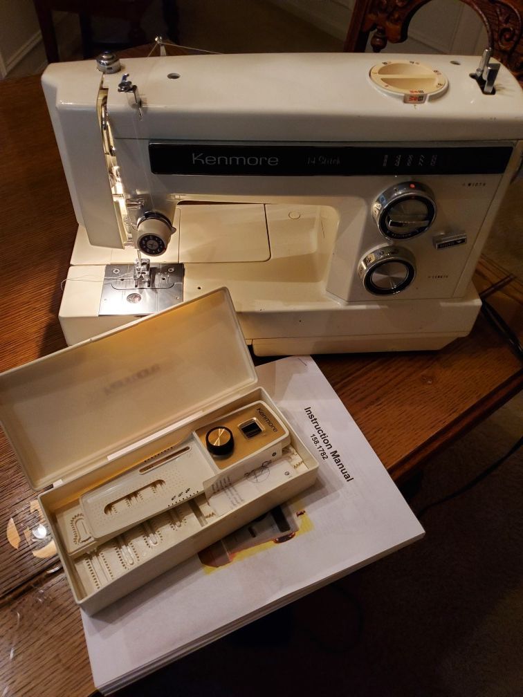 Kenmore Sewing Machine Model 158.1782