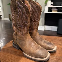 Ariat boots, 6B