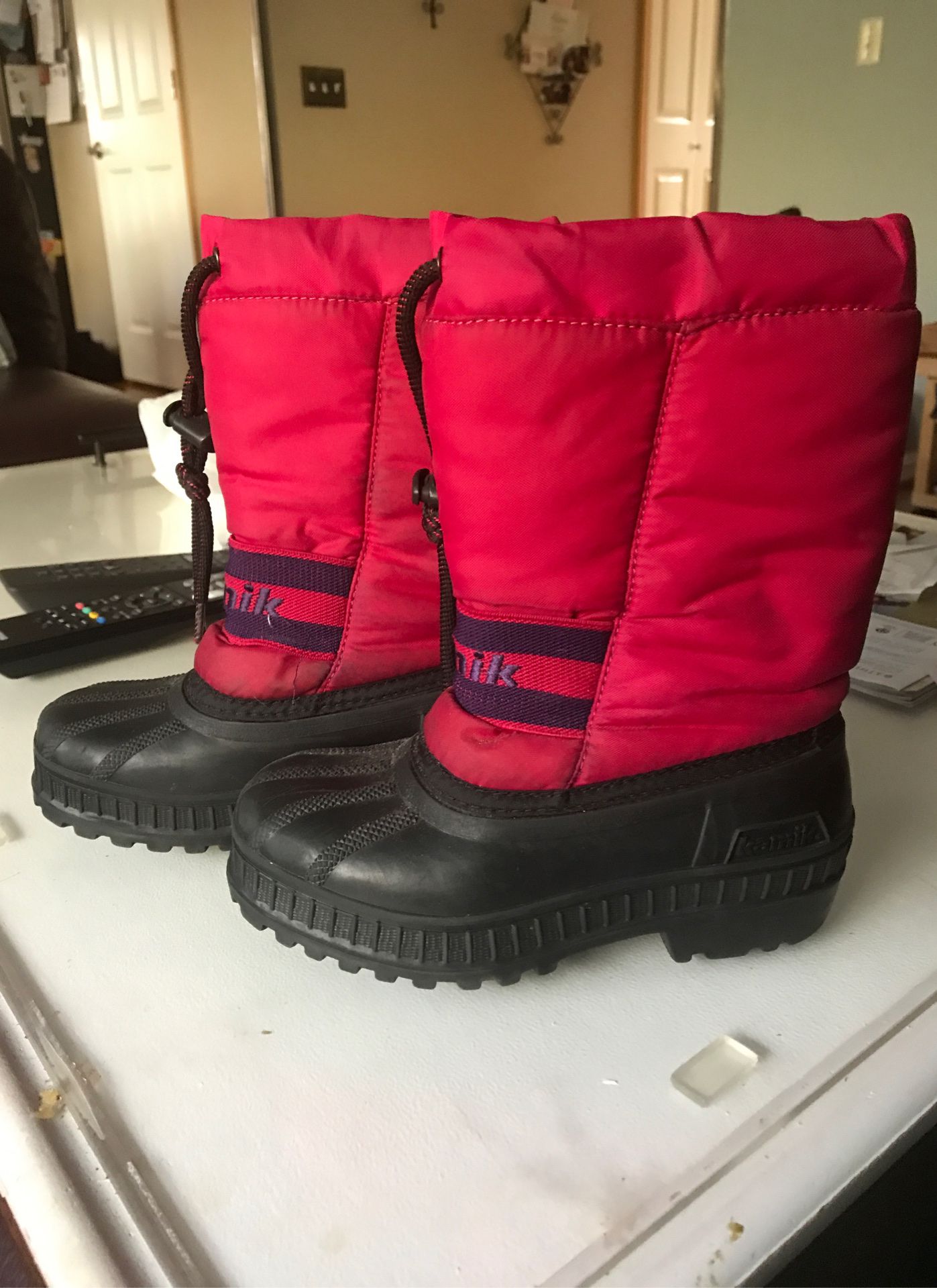 Kamik toddler size 12 snow boots