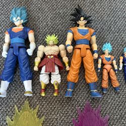 Dragon Ball/Goku action figures