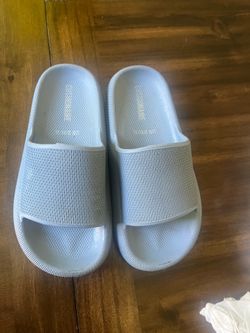 Cushionaire sandal